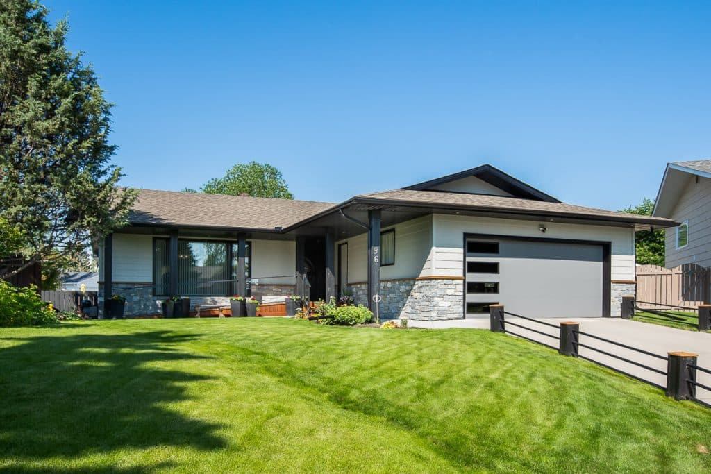 Calgary Outdoor Living Space