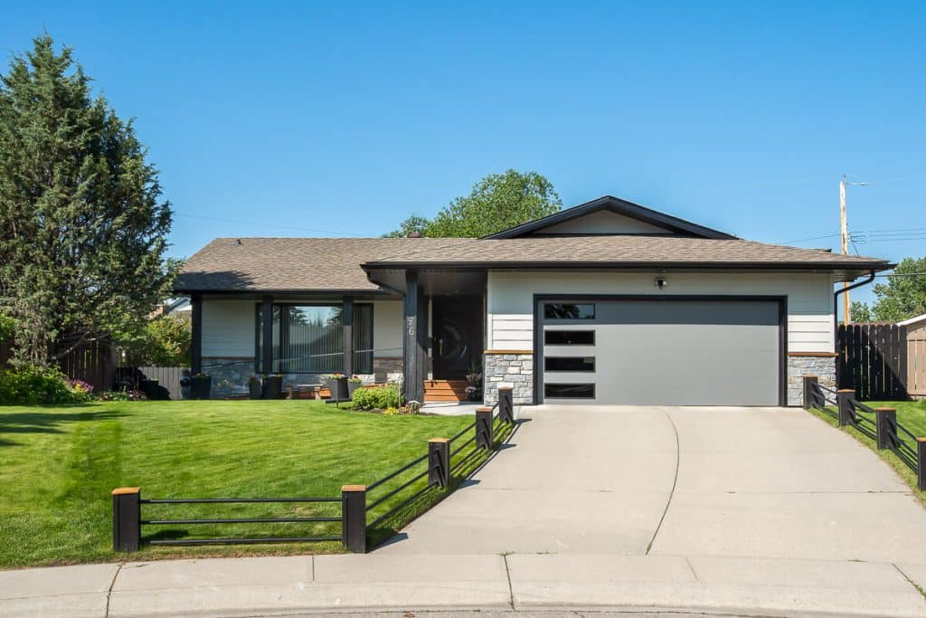 Calgary Outdoor Living Space